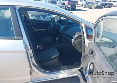 2016 Ford Fiesta S z USA, uszkodzony, nr VIN 3FADP4AJ2GM108144